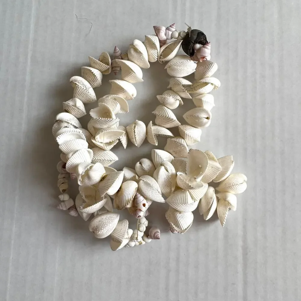 Vintage 36” Bridal Hawaiian Seashell Wedding Lei Natural Clam Shell Necklace